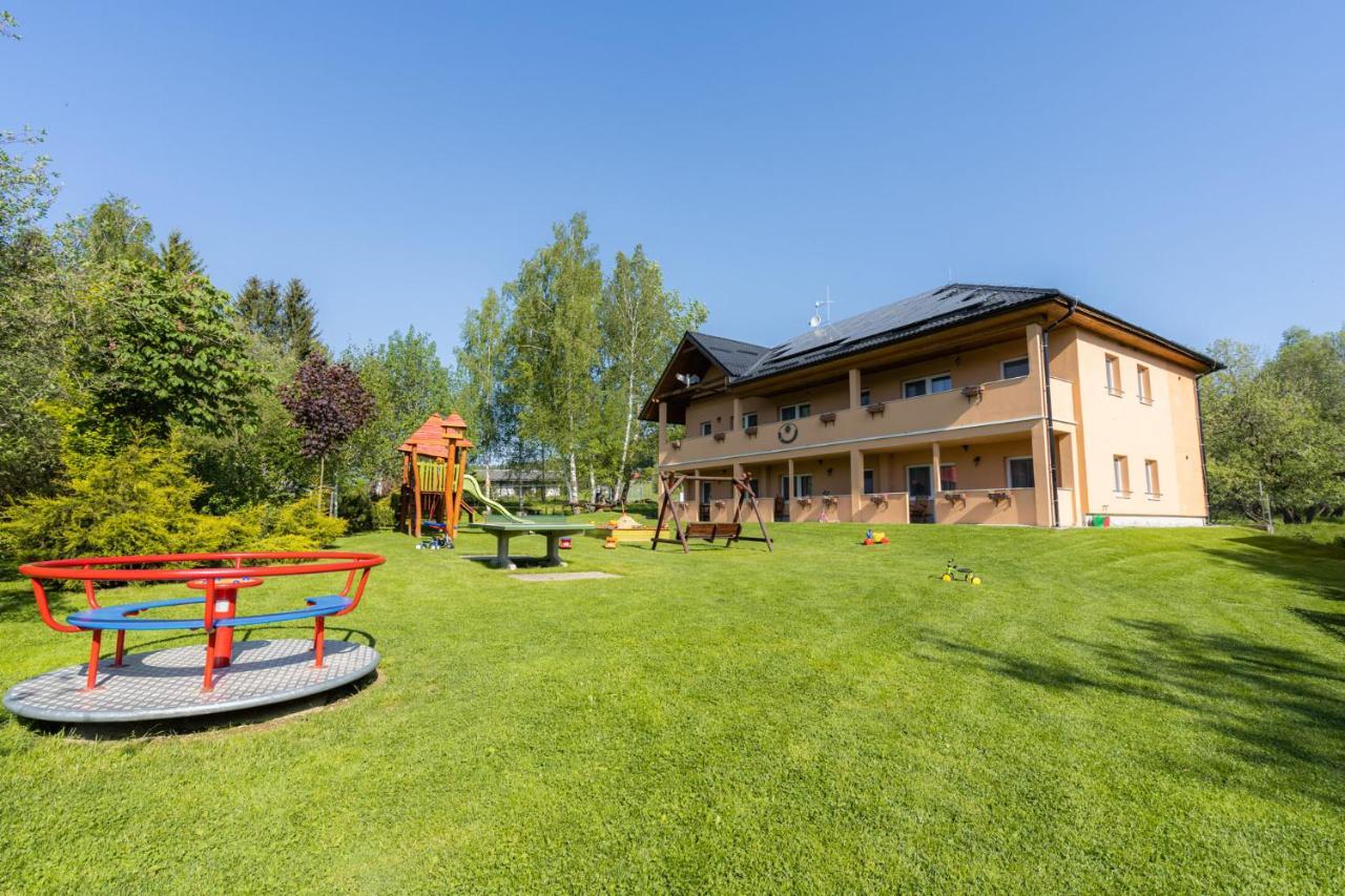 Apartments Nad Rybniky Horní Planá Buitenkant foto